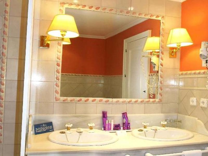 E97AC35374C99D63D0012140C1230C01