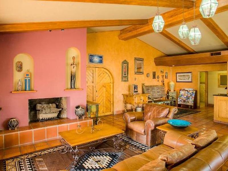 F65C8F4008CC06A2C6CAE52681A24752