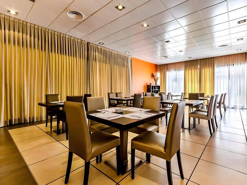 8EB74C9E3302E40FEFC9D598EF96FA5C