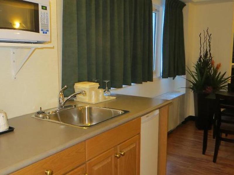 027C2D4404F4E8EC095D7F2A28E99024