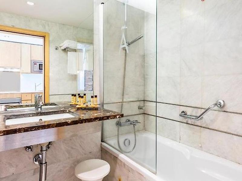 DC06CE75EE63EB84A5F8201E5E40CC6B