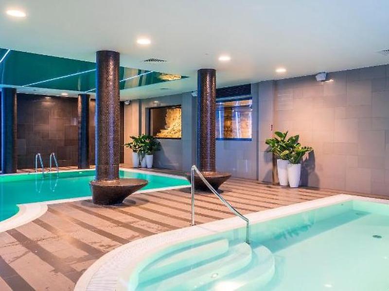 B299701F19FB423A169B72A320FDE6C9