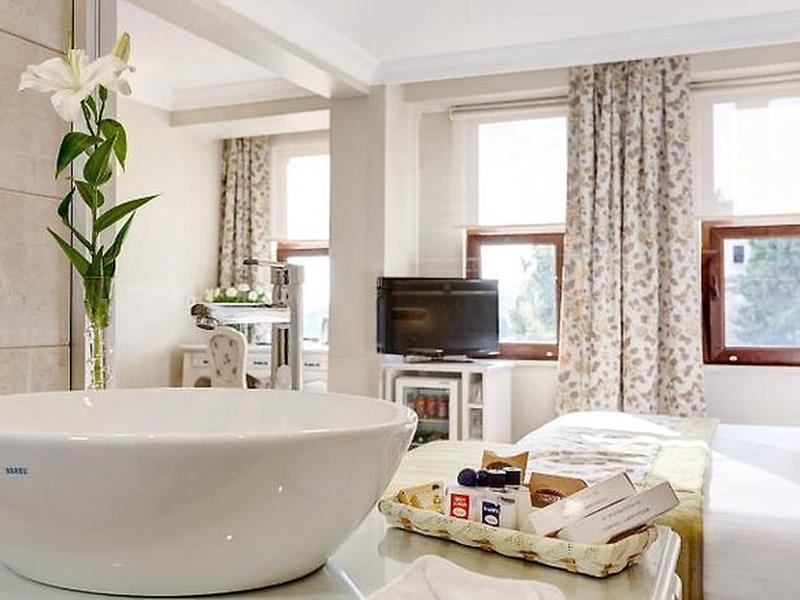 E30C8ED42848FD8A42B0F0A5AB4DFA18