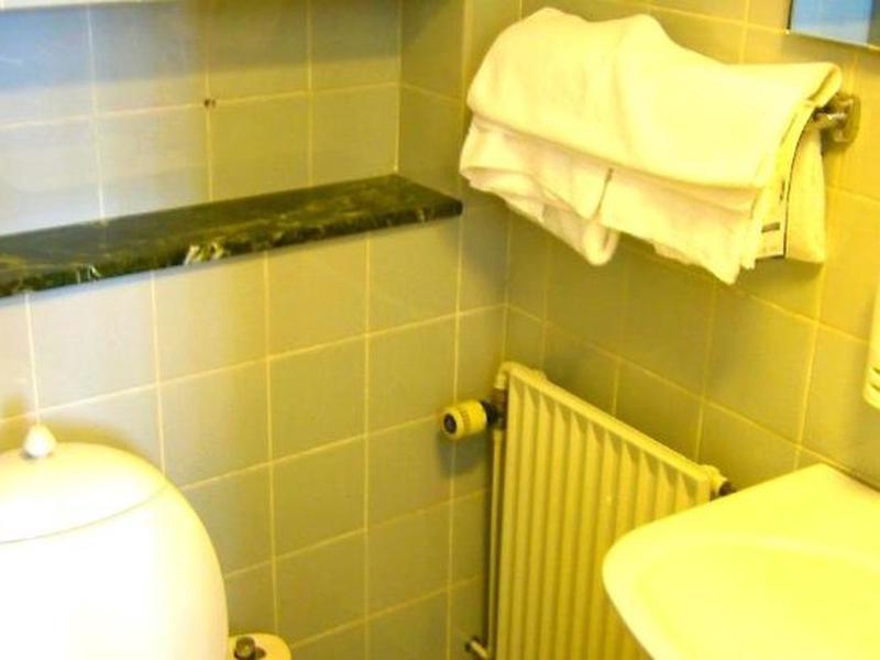 37790C0DAFDD16FC8B6638ADE6C3D054