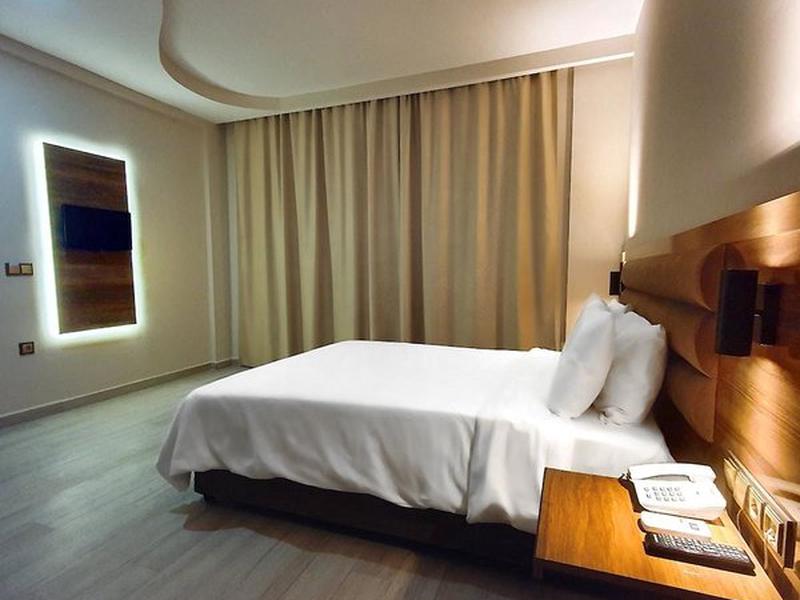 0F137B14F4D402B3AD0E3D473B433B05