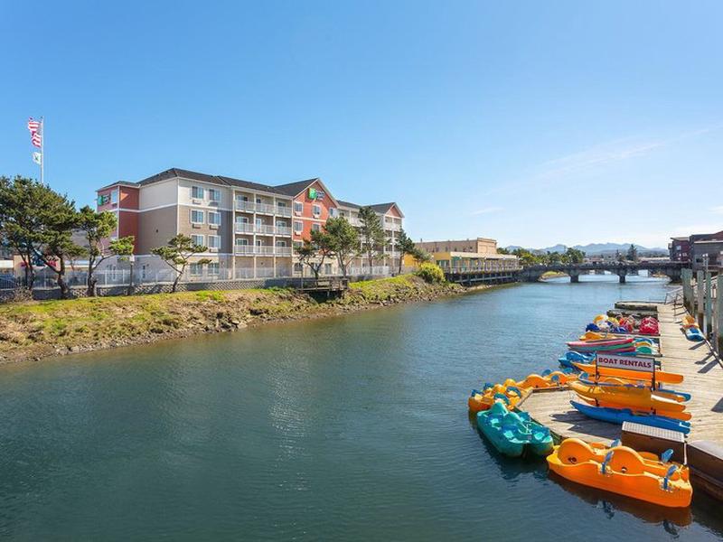 640FCA97E6EC99383BD15D860C29F4EE