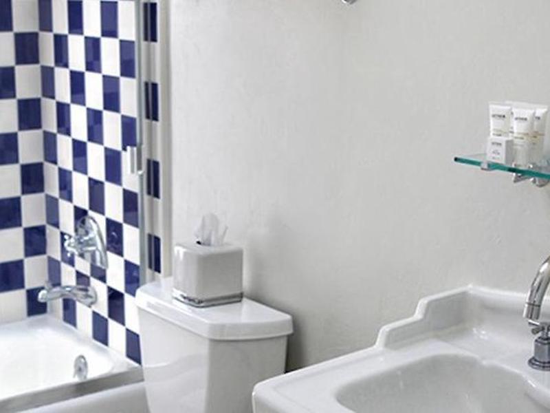 A743FDE704AF861D7480847E39FE372E