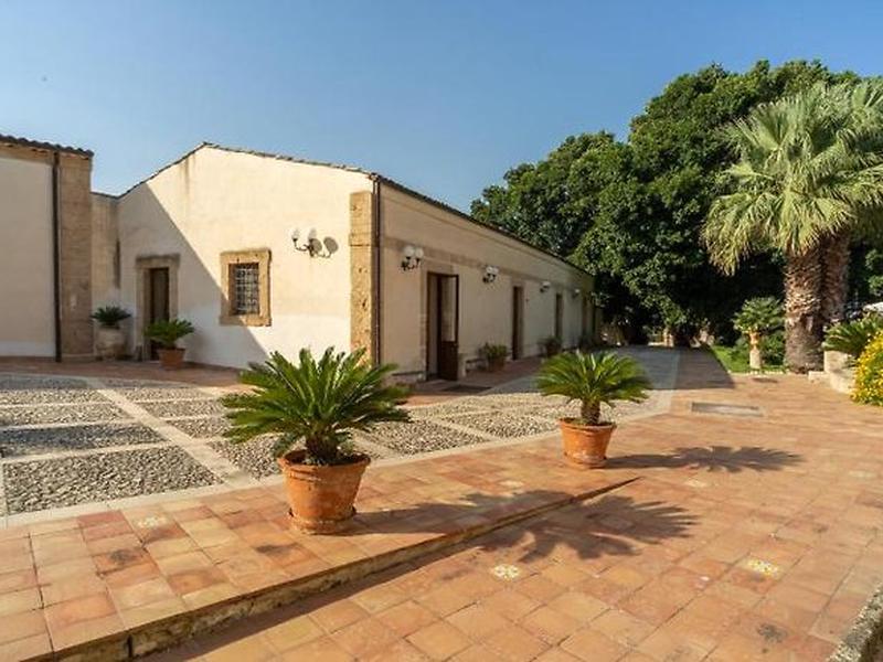 6ED257C79EBB58163F3EA8EE43274F70