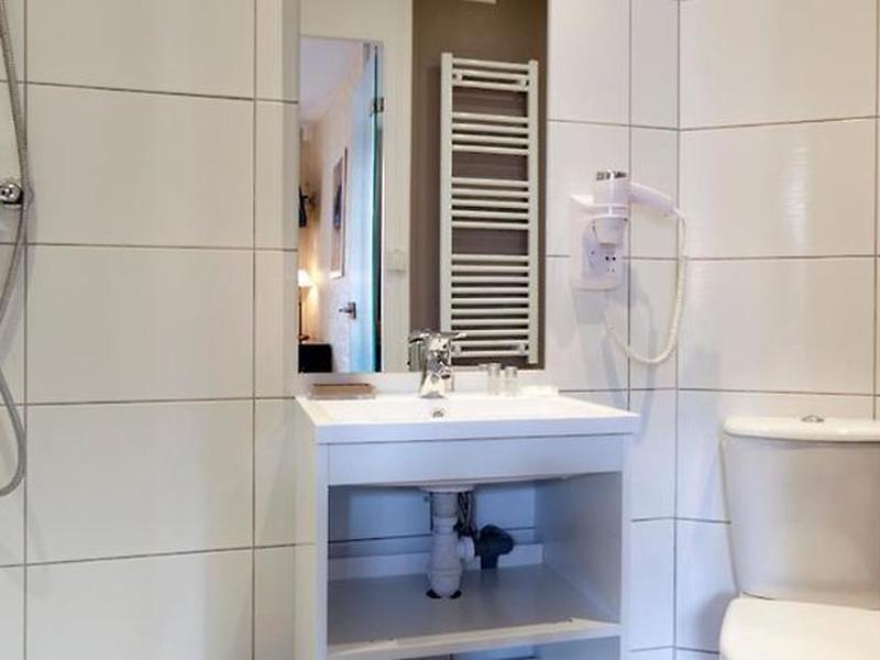 6B52662F6903DD8872F6F6A307ACFD50