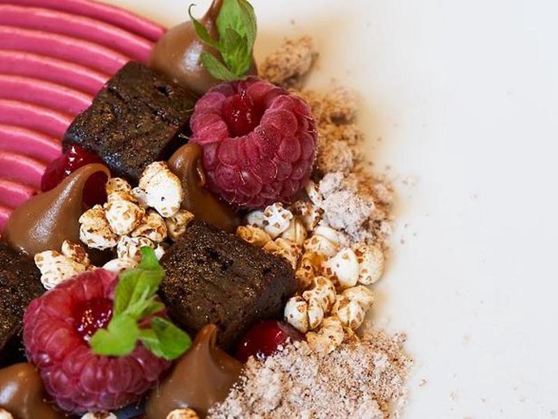 B0252409DCC4C4C680DA8A6D09DC4225