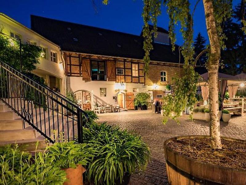 5F2822F29DF8C13163B0CDE2B9C12921