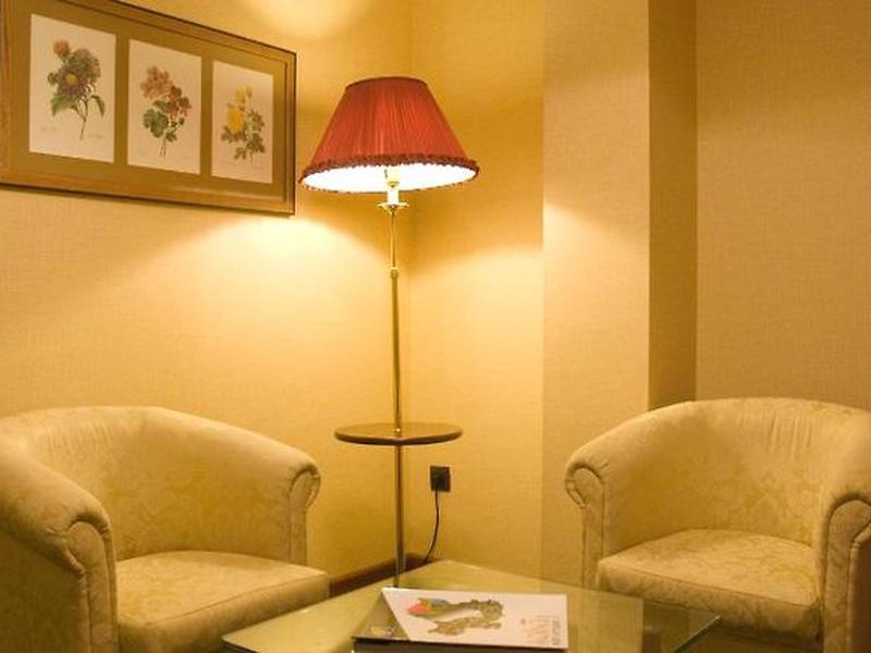 E21AB7C0416232EBB84A01D8A41C7BE9