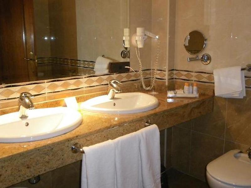 9E21510A8C12C42FC2A209049ACC7819