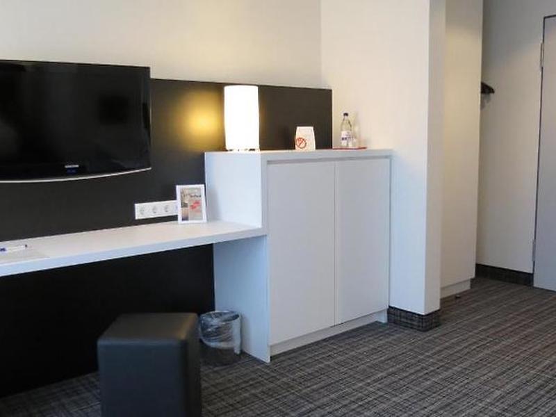 C80C6A13D973BCE4EAF7A8E457F7DED4