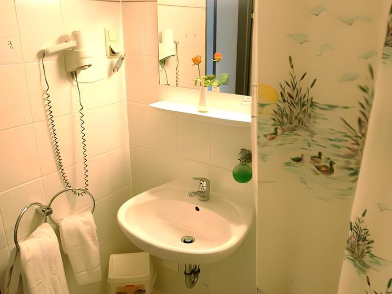 D9C730E6157B07ADA96350AA73C54B90