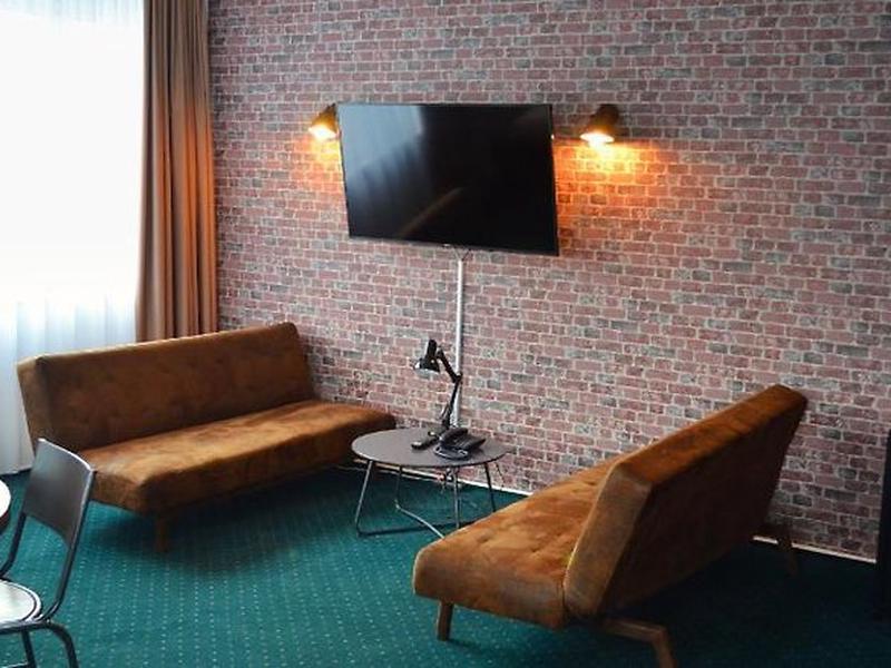 9275188B34F9C66E2B593EA478B7CAF4