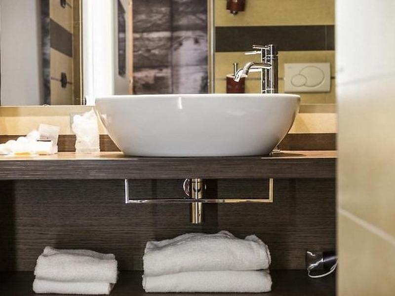 167534DE09AB132B371A950FA2CEB98C