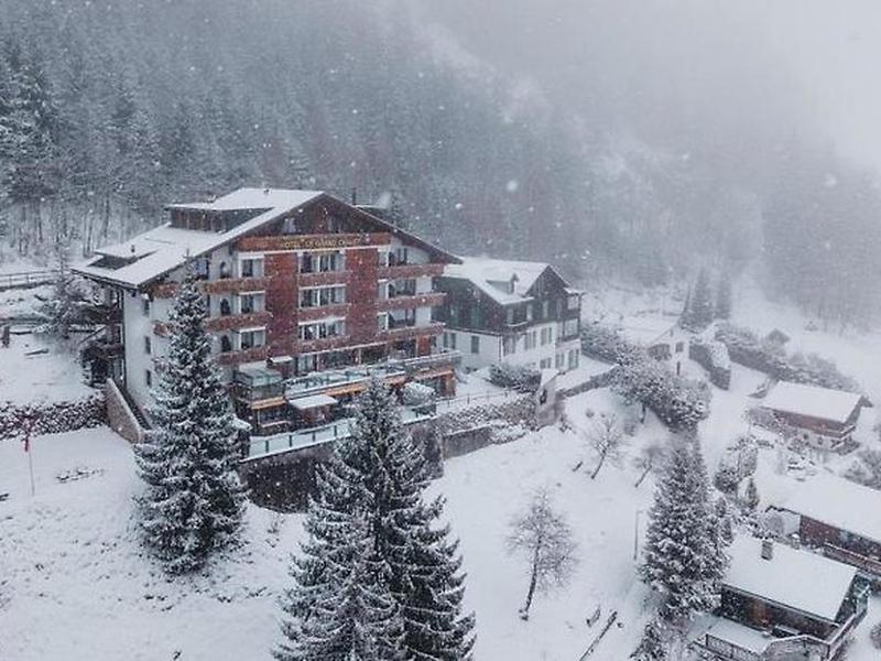 C62876065E673D2914D1C33D513E2708