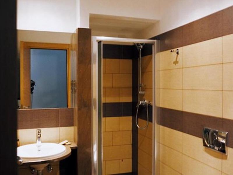 4A5C7F44C75F707BFD8D7DA526B17989