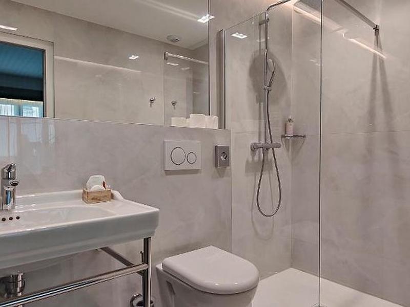 314A8C64F10C8E0887C50345D47A66E2