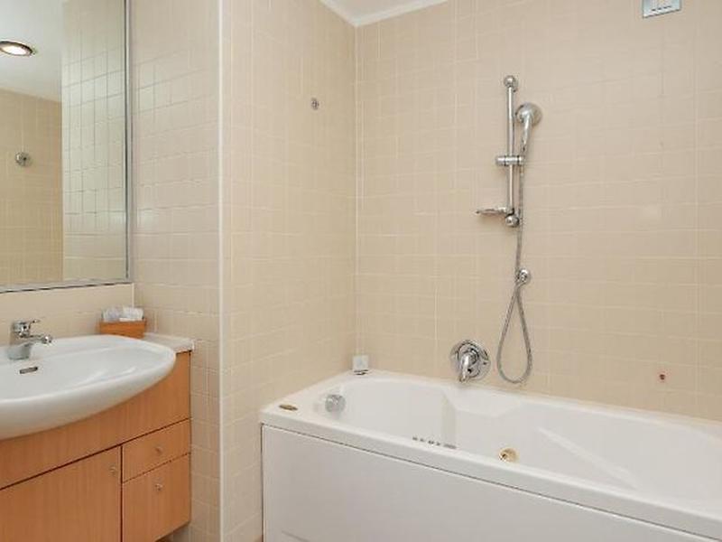 92454D30F5693FA1E6EFF688F7D3FD08