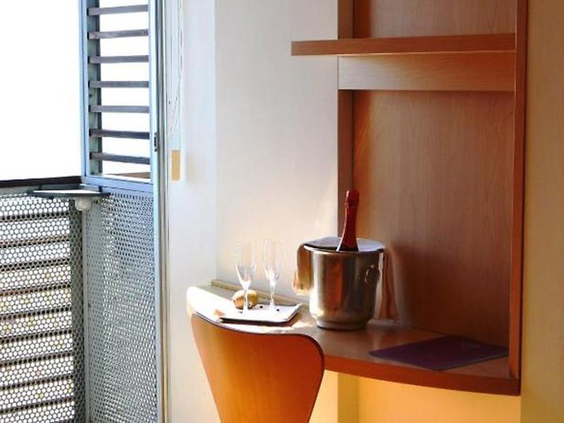 8261CBEE879D087DC902BE4CD26E706C