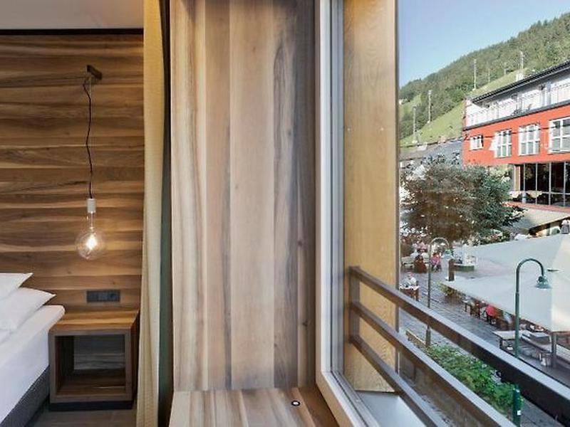 356F5A9DA21CAAEB34DC418786ABC7B1