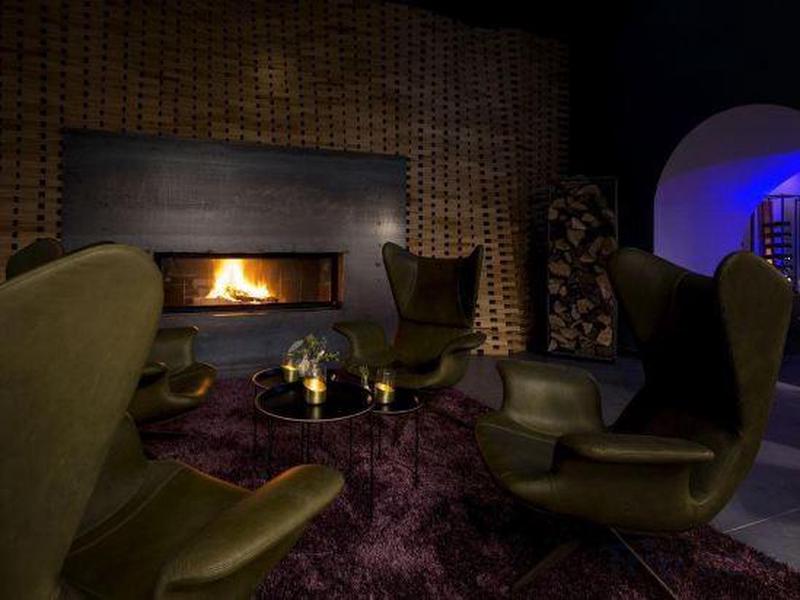 A2D21EB27FDA0CF64375536E2D772A13