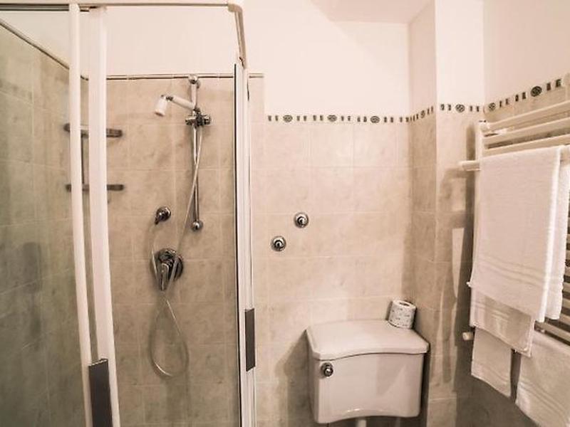 6189676E79BA6ACF7C59B9F6F1BC3C73