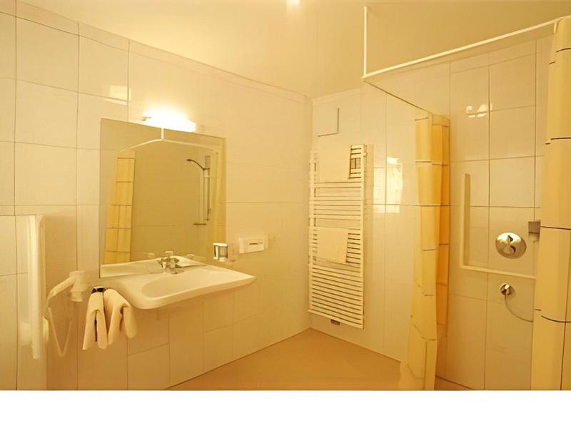 A137ADA3AAAFC87FF040BD0D1C9406C7