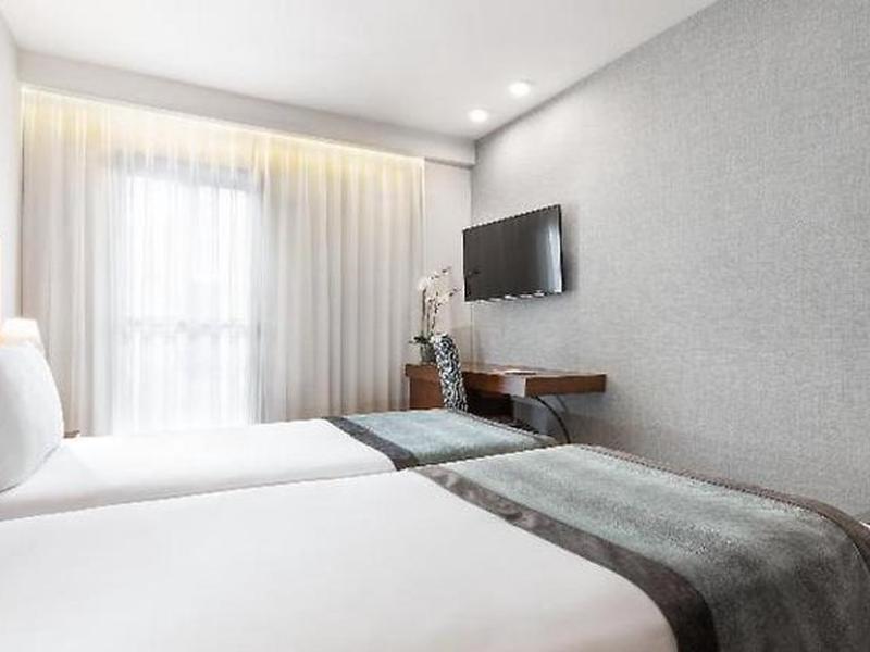 C241379DBB6C06A0D01118AB133FCB0B