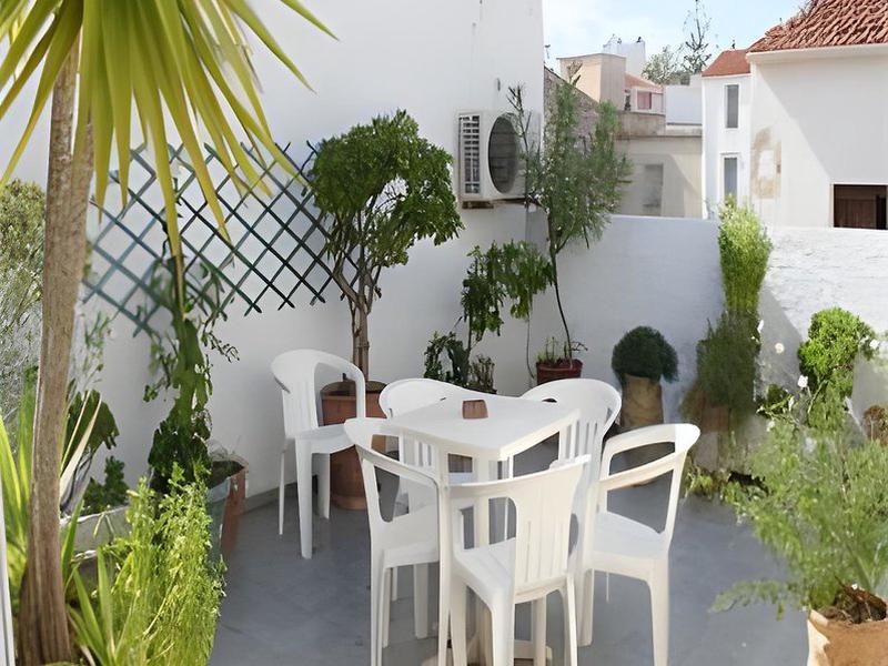 5F429538C8B7926711F006A75A1FE10D