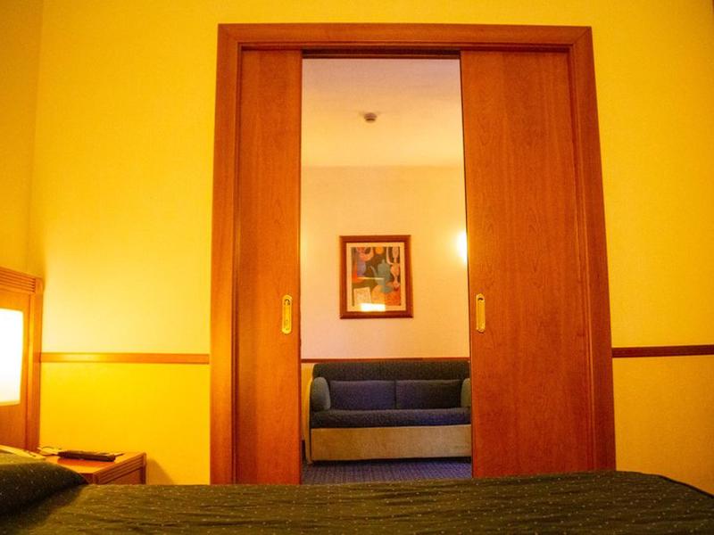 AB2FF9C51967B324C438D8F9EC298DCF