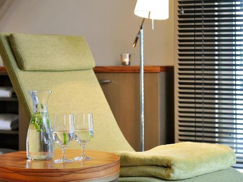 FA46A13A27A7C40588D7479ABDC18F27