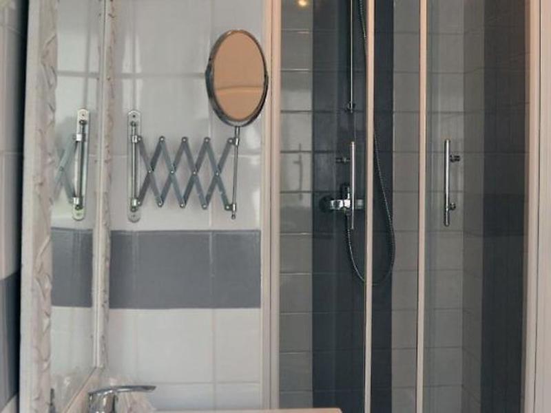 DE70E717067DB75EE68CF4D5ECFF1A61