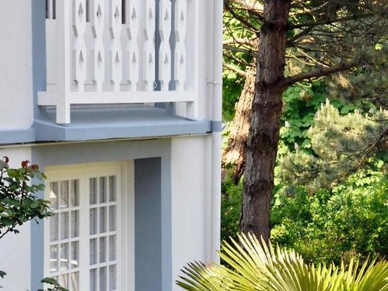 6C9BD3C04B1C35F0B5D7AC16555939FE