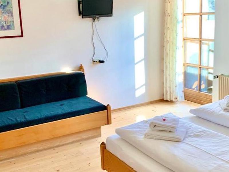 3D5B36C7323E7BD898223329DF3E20C9