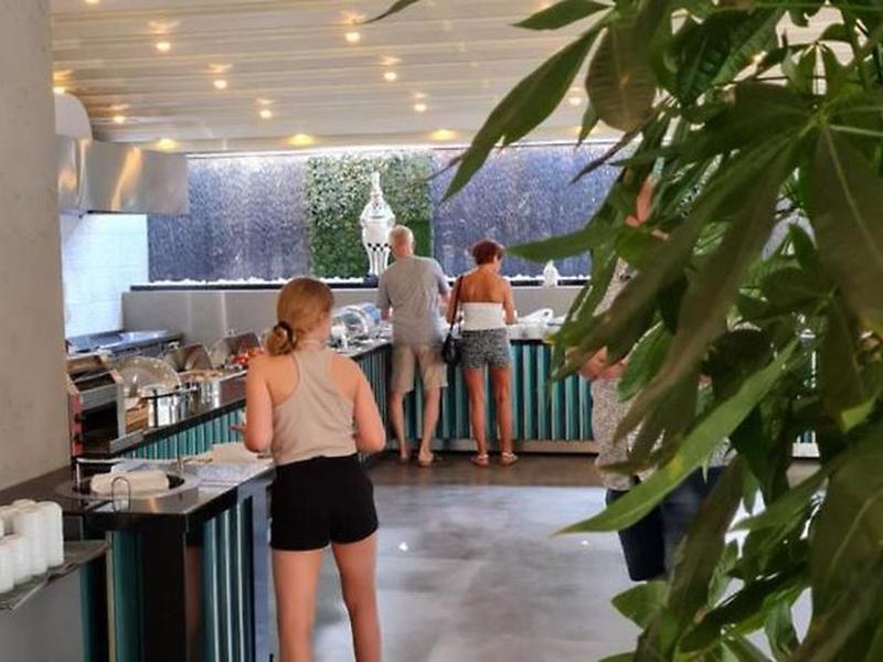 05F4642DB4A239474D16725363BECAF3