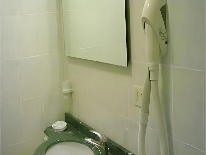 70B9A00587F6BDA4415249081AD2B631