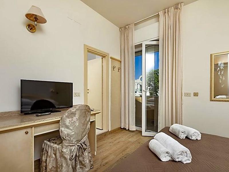 56B63F2D45B57B6B85F6E455D2877E60