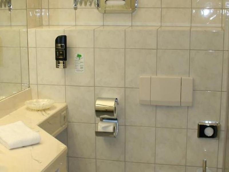 C8089AC8E0D837FAFAA8ED30919E938A