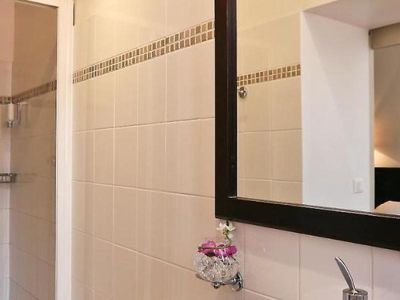 1CB05F202414A2140D6CF2887BC4DE27