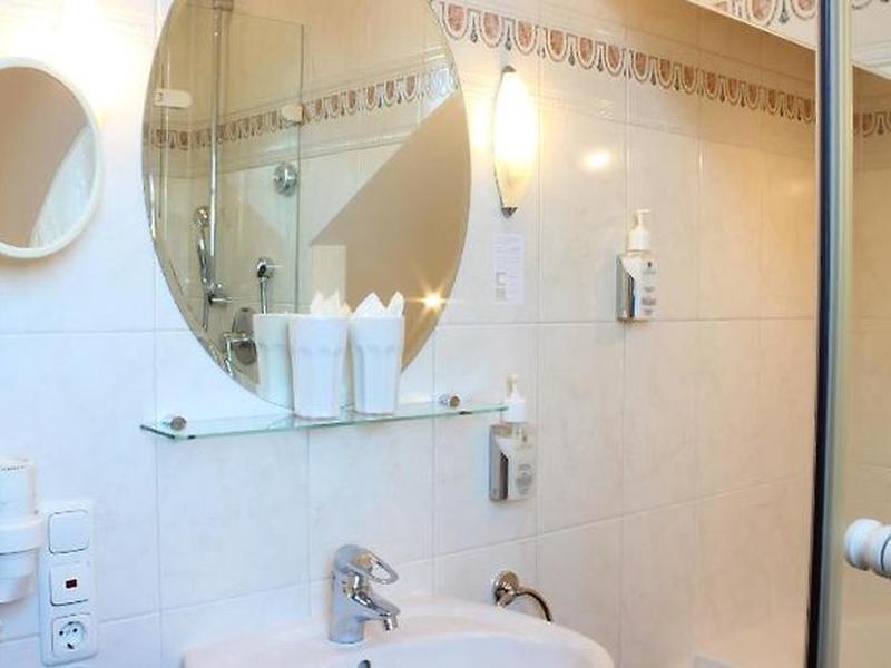 4184D93F675DA24D8AF0A63255CEFFDC