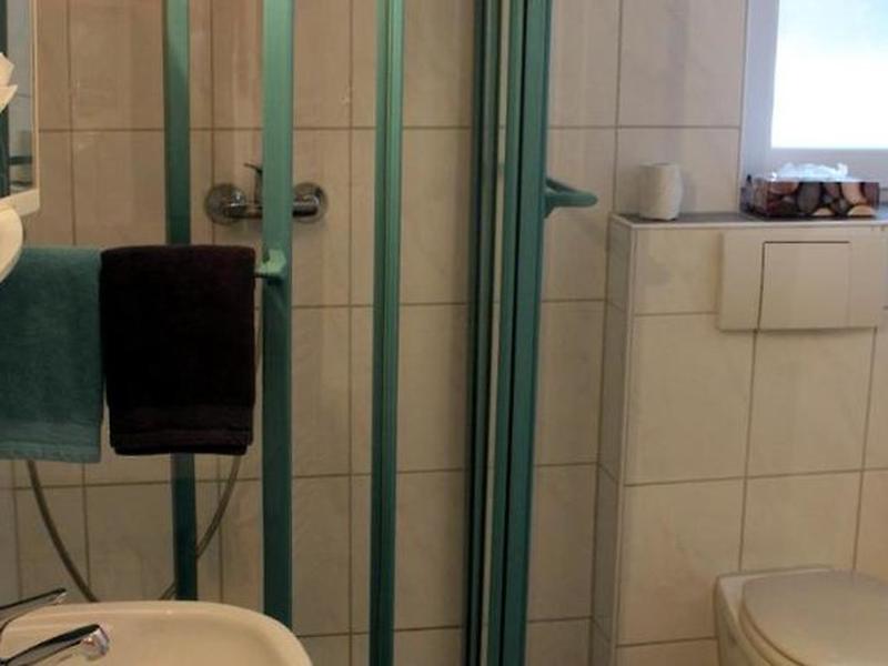 5CA72BEF3DB0F75A8F9D0102DBDC3BDD