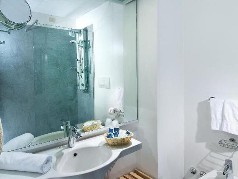 5E7FC5068F13B95853716848E420C375