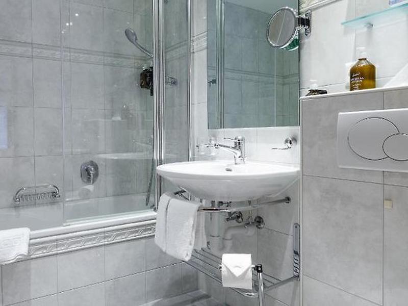 CBDA4F65058361EECFC4EC76C542DD20