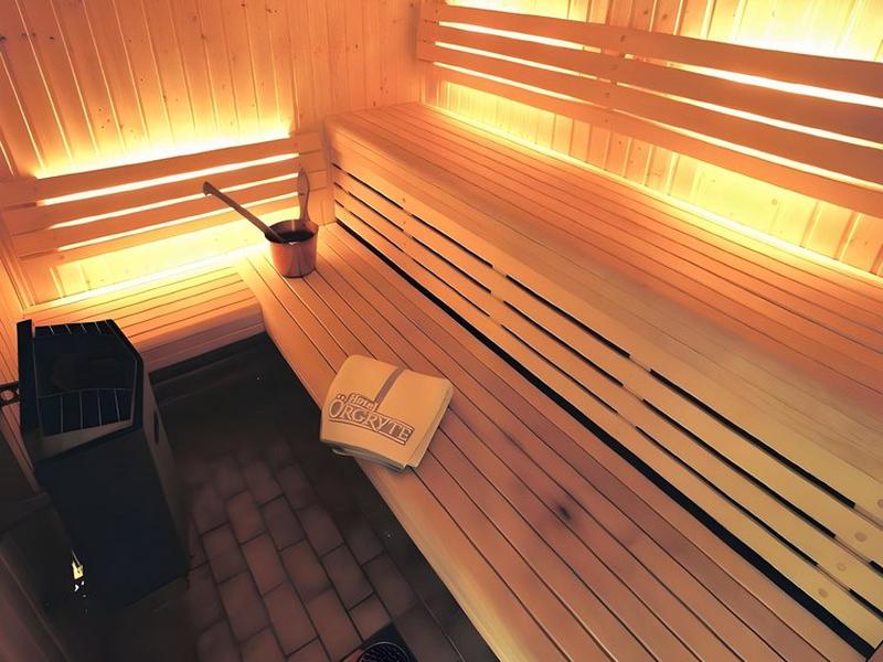 B7CF08524360CFDFE20E21C347E06D42