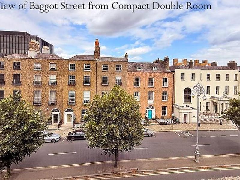 970606DD06EA1D6A368B99D54CB28C04