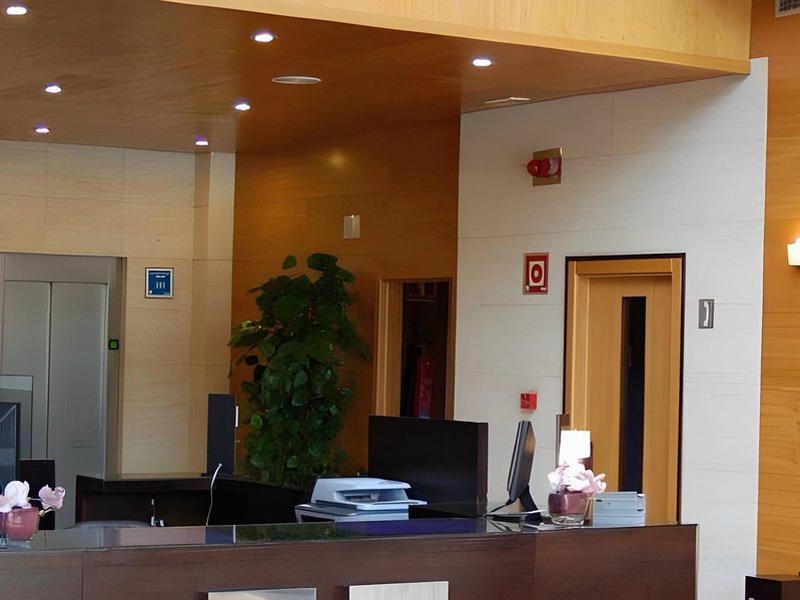 796AD0123B9BD1A7B4BA7A0CAEB582FA