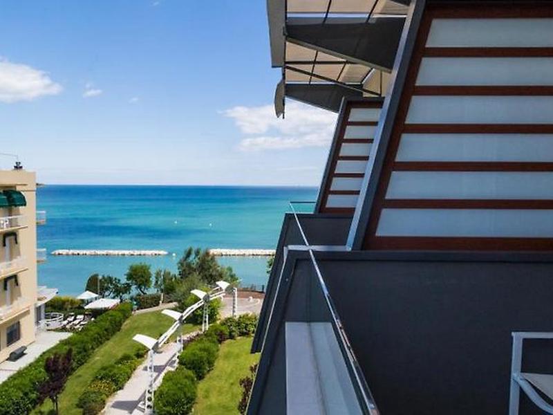 E4D48F99D967D56432A63E560D45C2FF